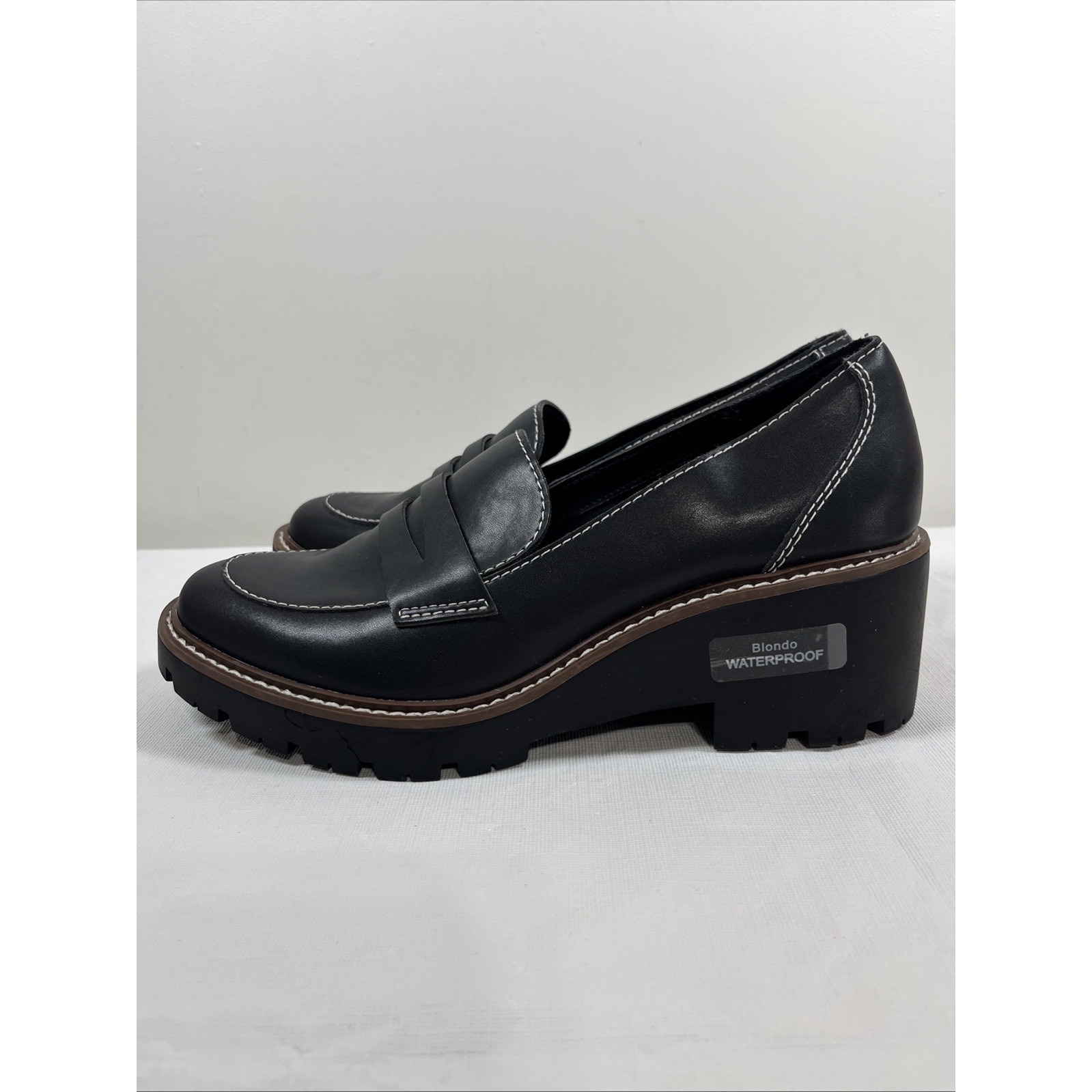 Blondo Dulce Womens 8.5m Waterproof Loafers Black Leather Chunky Platform Y2k — image 4 of 8